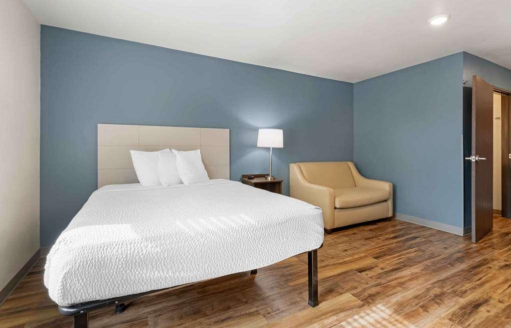 Extended Stay America Select Suites - Orlando - Airport Room photo