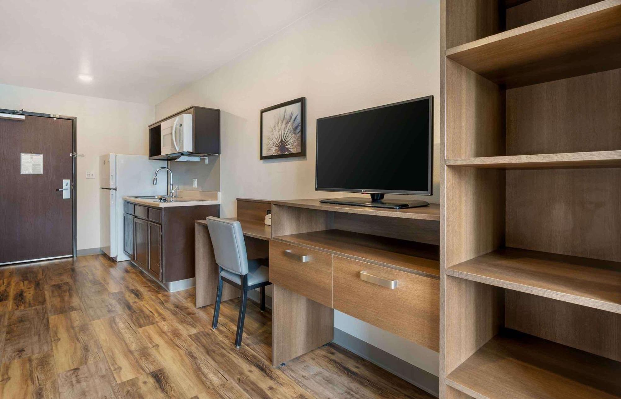 Extended Stay America Select Suites - Orlando - Airport Exterior photo