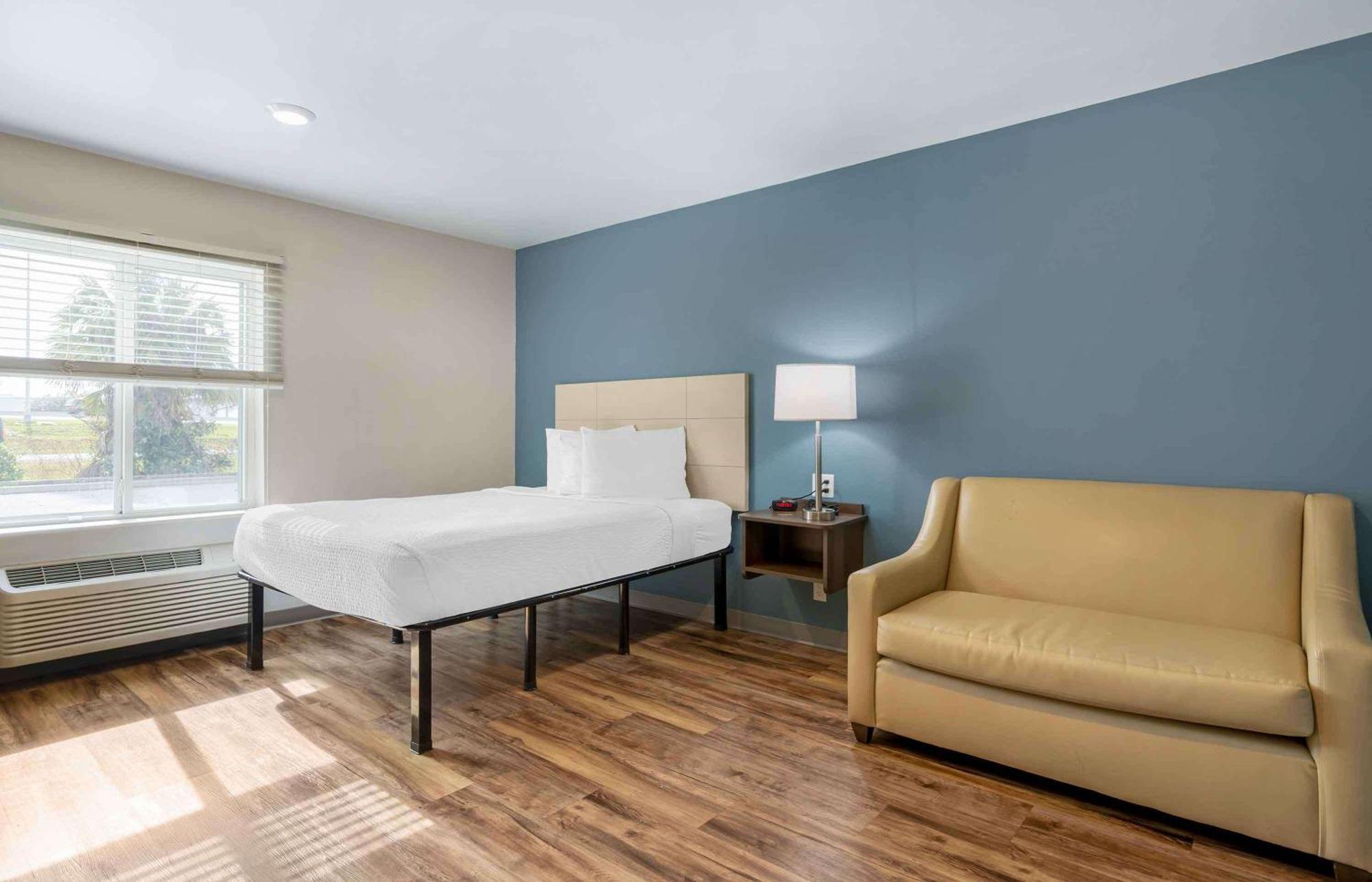 Extended Stay America Select Suites - Orlando - Airport Exterior photo